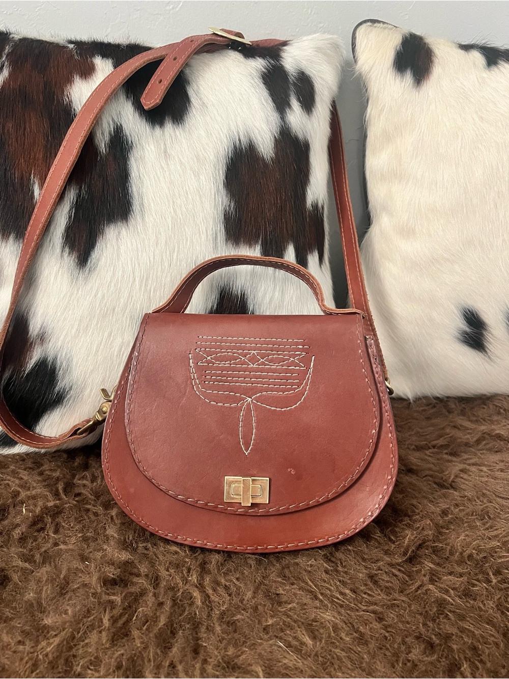Handmade Classic Saddle-Style Crossbody in Warm Brown Leather